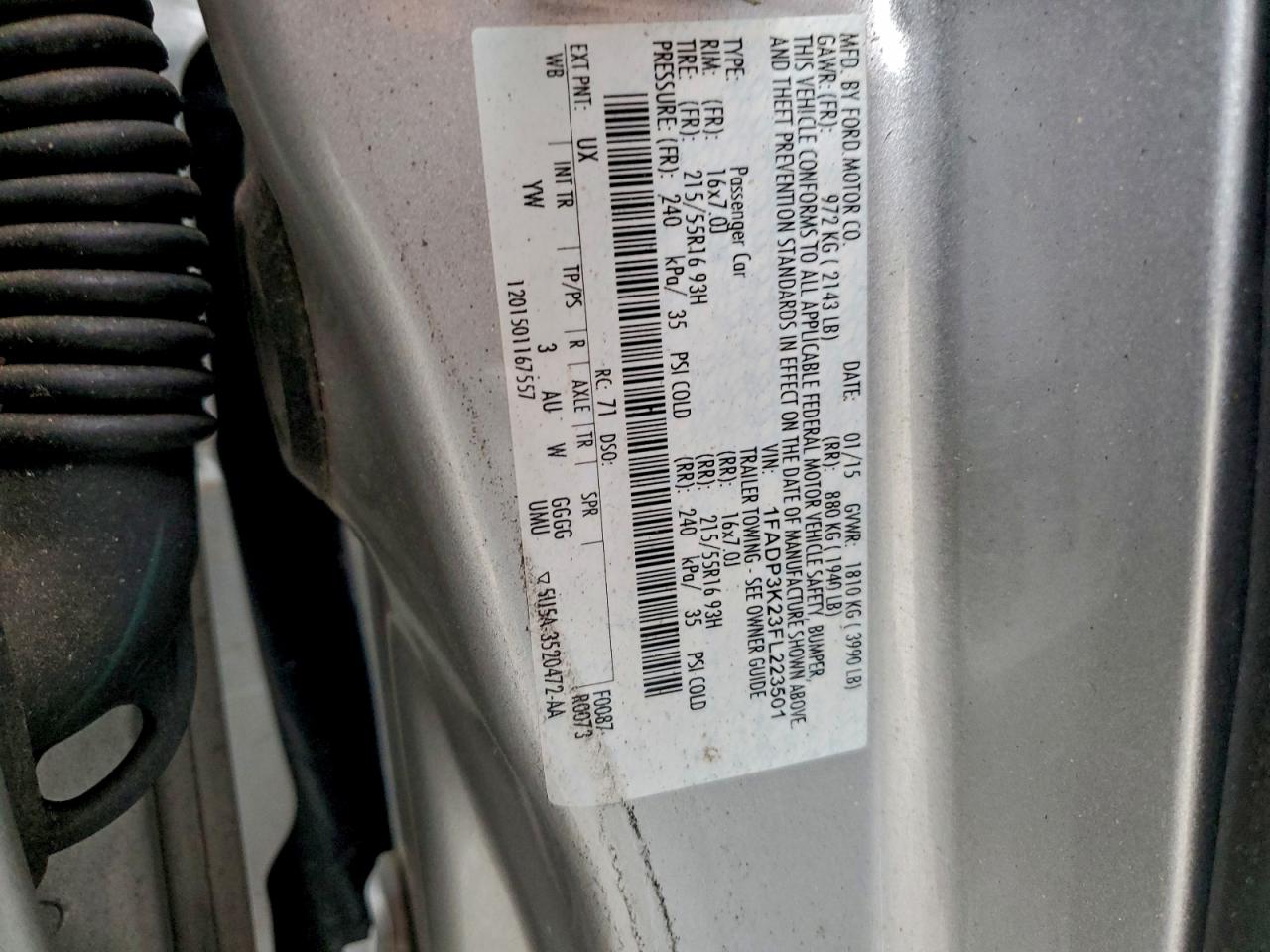 2015 FORD FOCUS SE photo 25