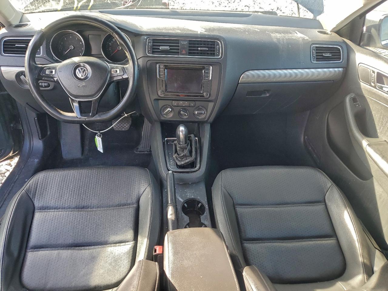2016 VOLKSWAGEN JETTA SE photo 15