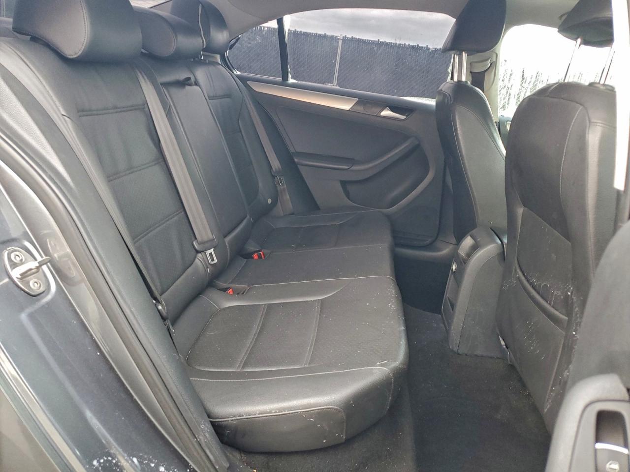 2016 VOLKSWAGEN JETTA SE photo 19