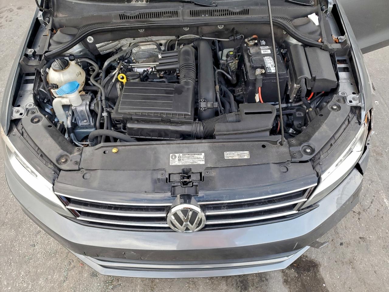 2016 VOLKSWAGEN JETTA SE photo 21