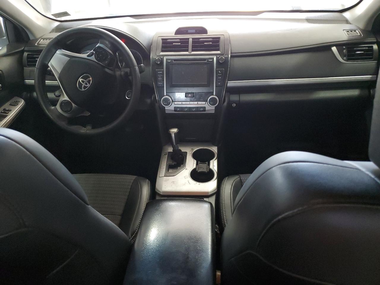 2013 TOYOTA CAMRY L photo 21