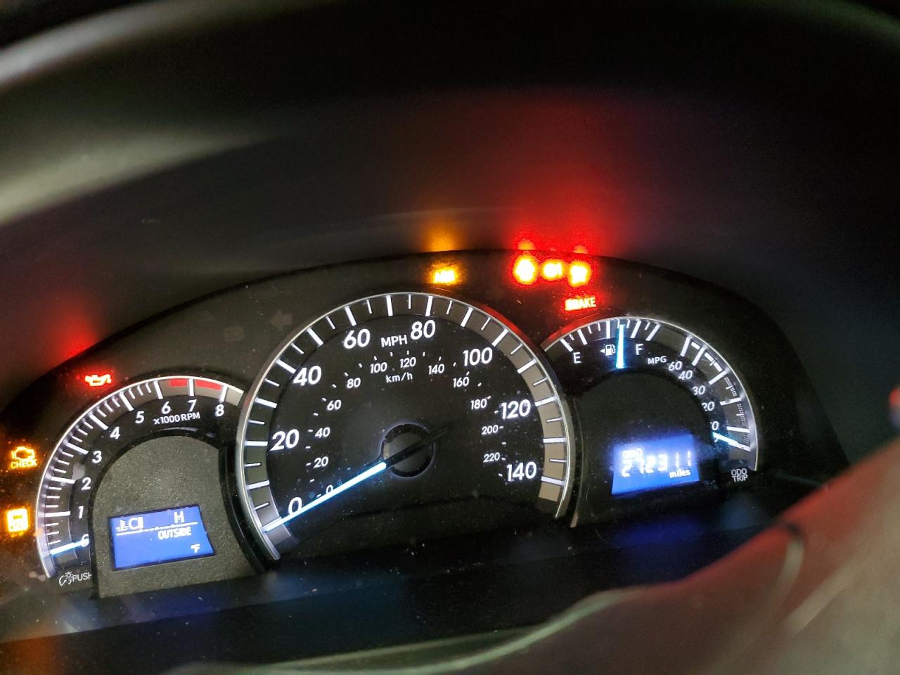 2013 TOYOTA CAMRY L photo 24