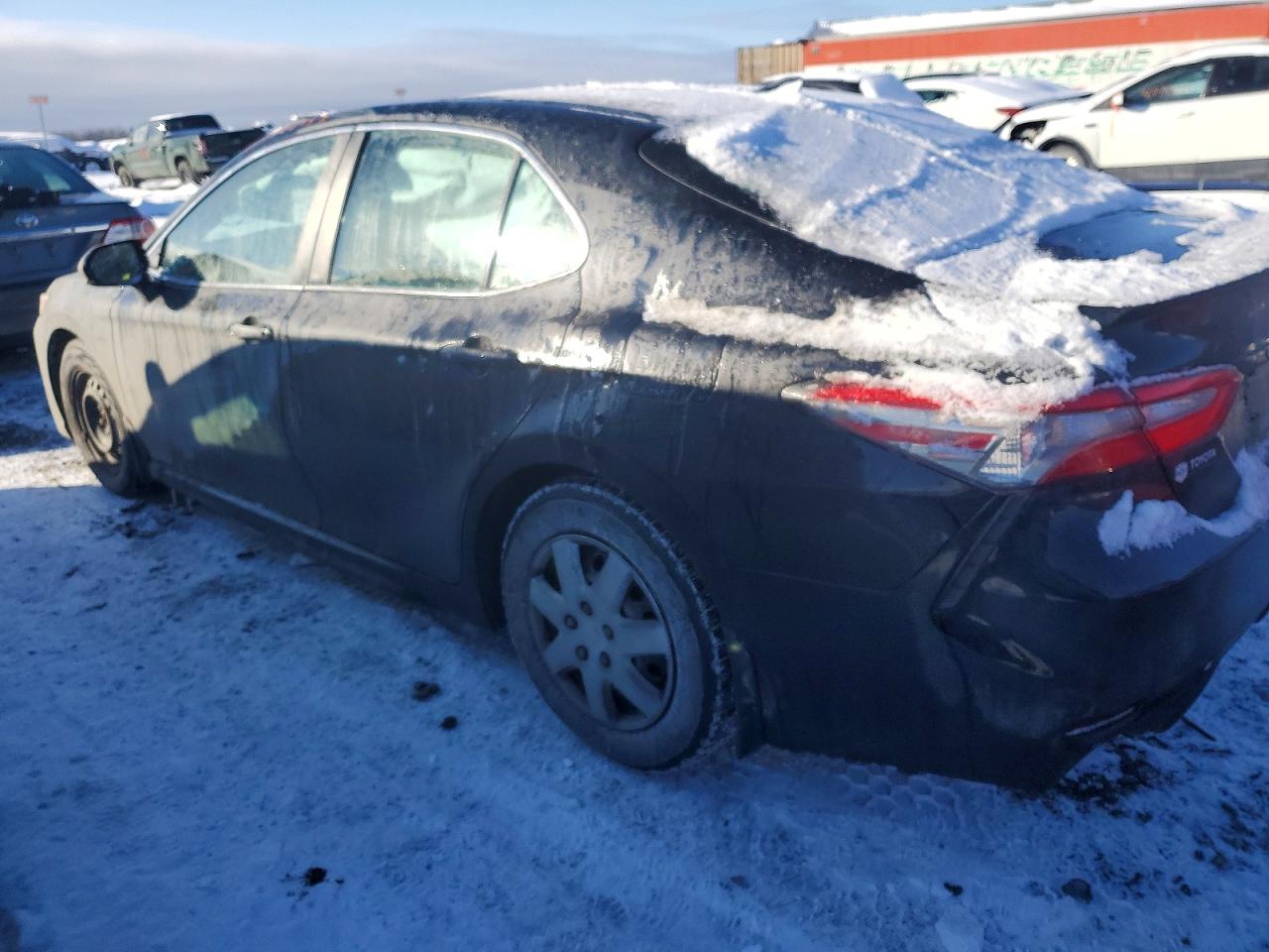 2019 TOYOTA CAMRY L photo 3
