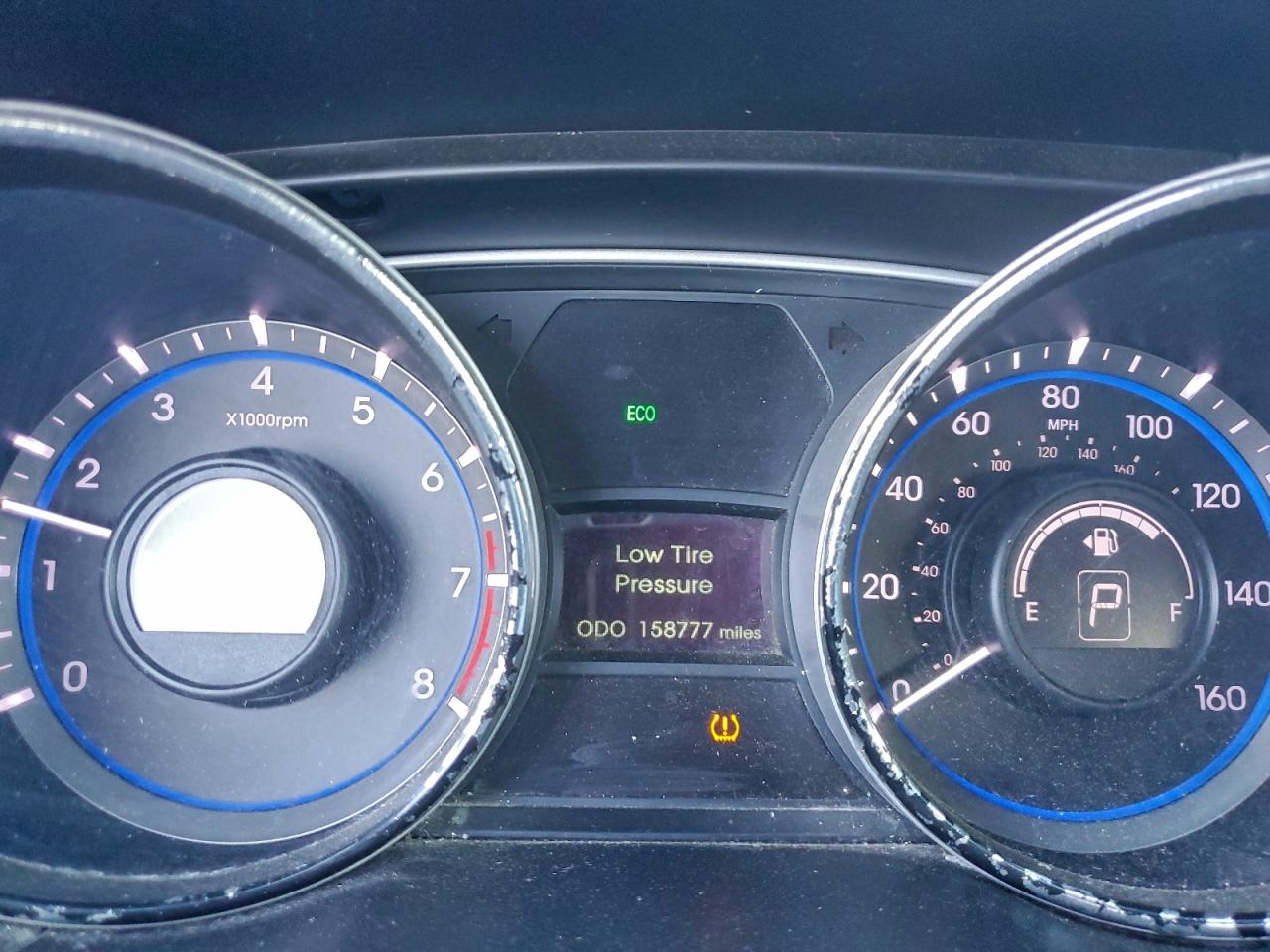 2013 HYUNDAI SONATA SE photo 9