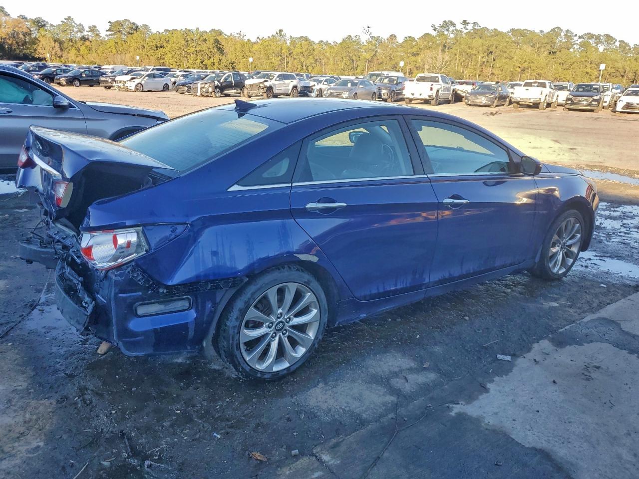 2013 HYUNDAI SONATA SE photo 3