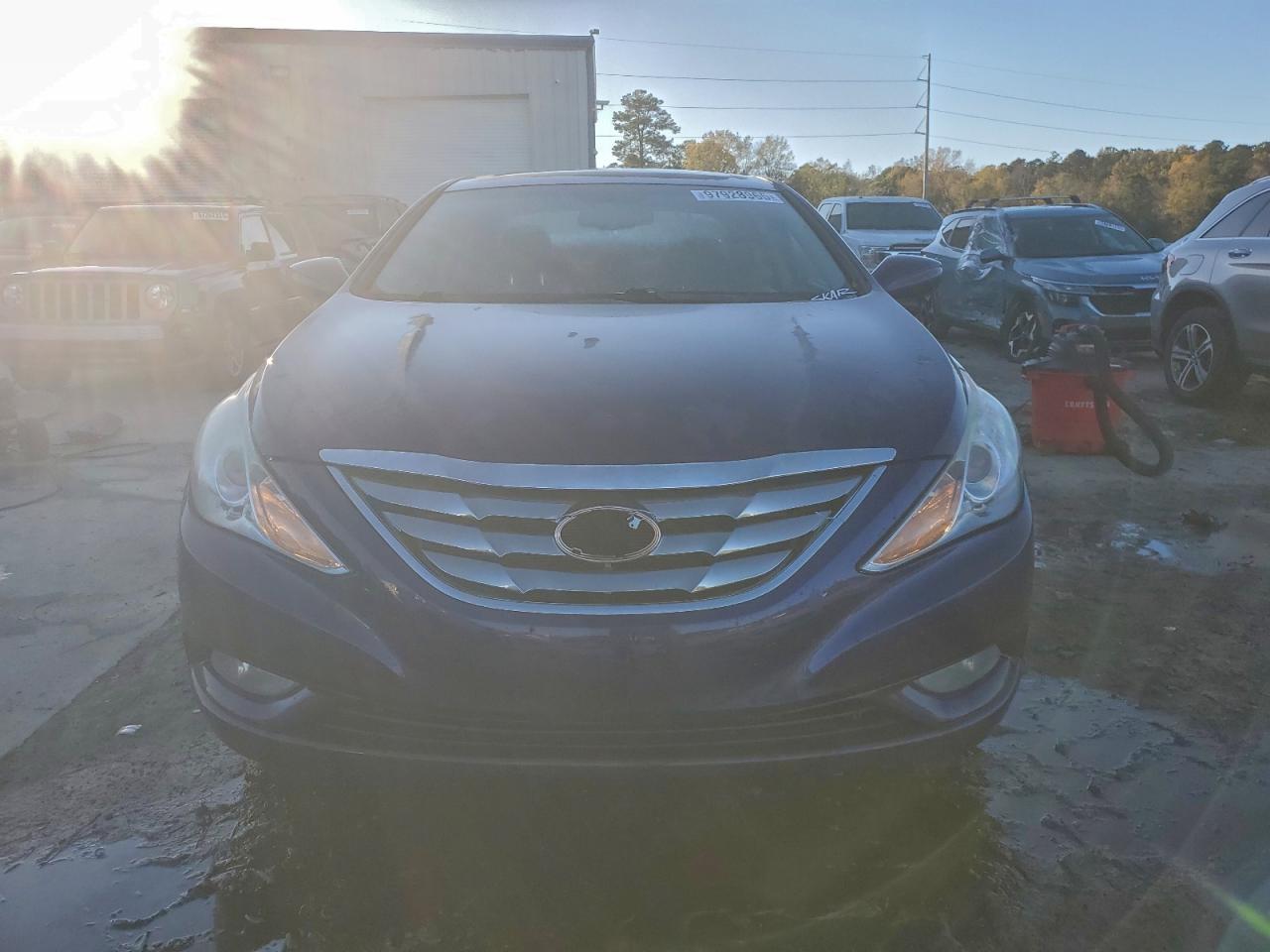 2013 HYUNDAI SONATA SE photo 5