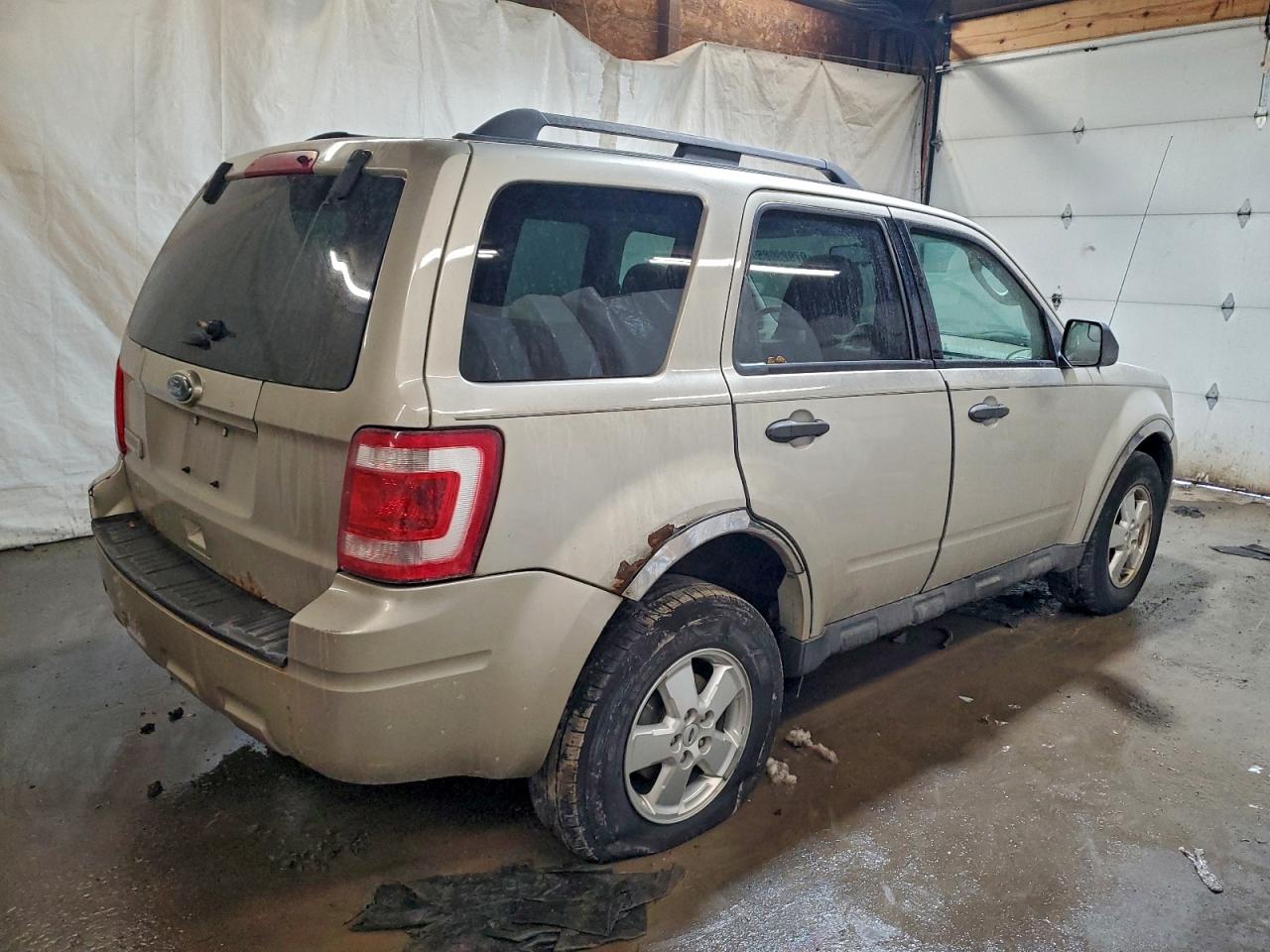 2012 FORD ESCAPE XLT photo 5