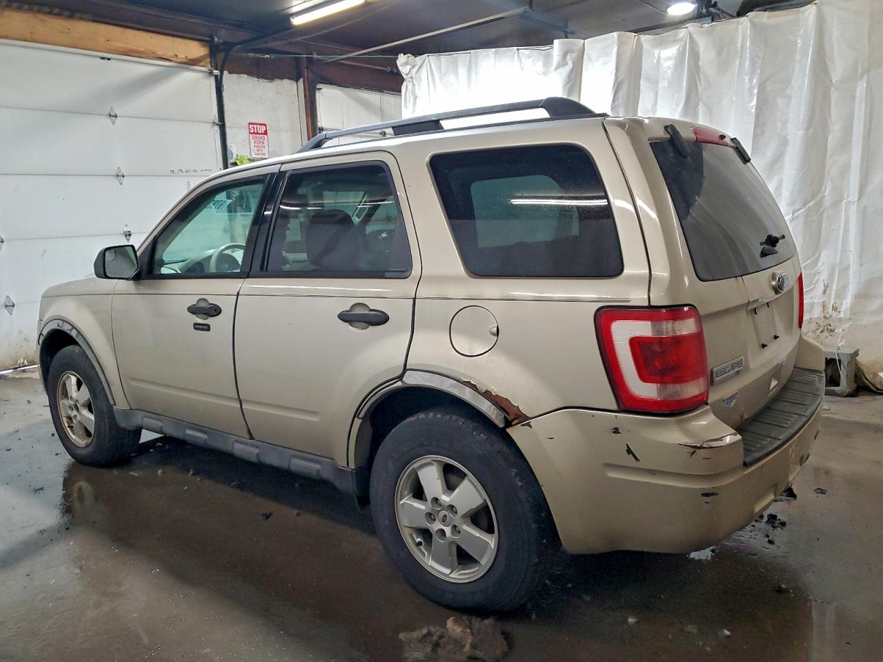 2012 FORD ESCAPE XLT photo 3