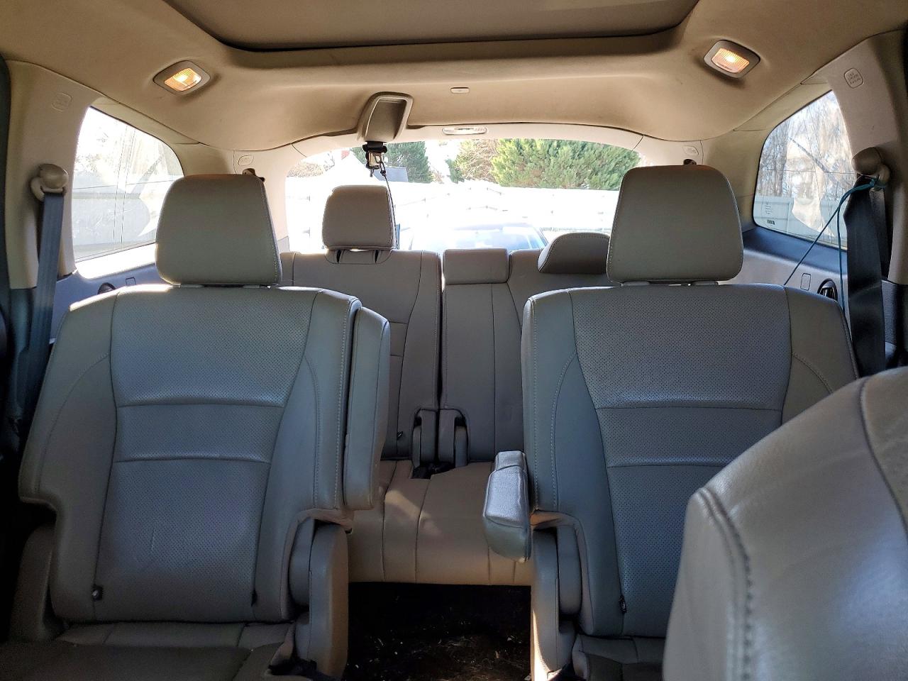 2016 HONDA PILOT ELITE photo 28