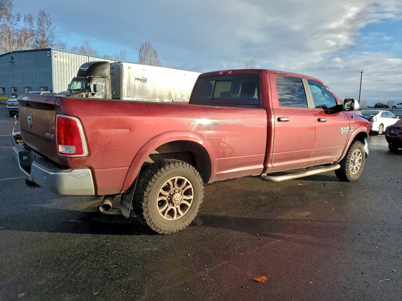 2018 RAM 3500 LARAMIE photo 7