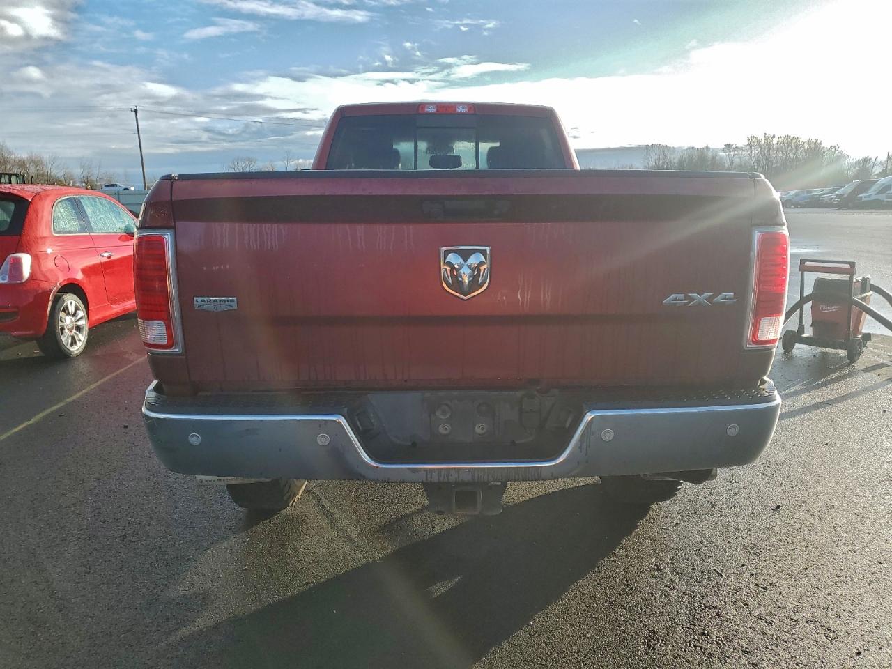 2018 RAM 3500 LARAMIE photo 16