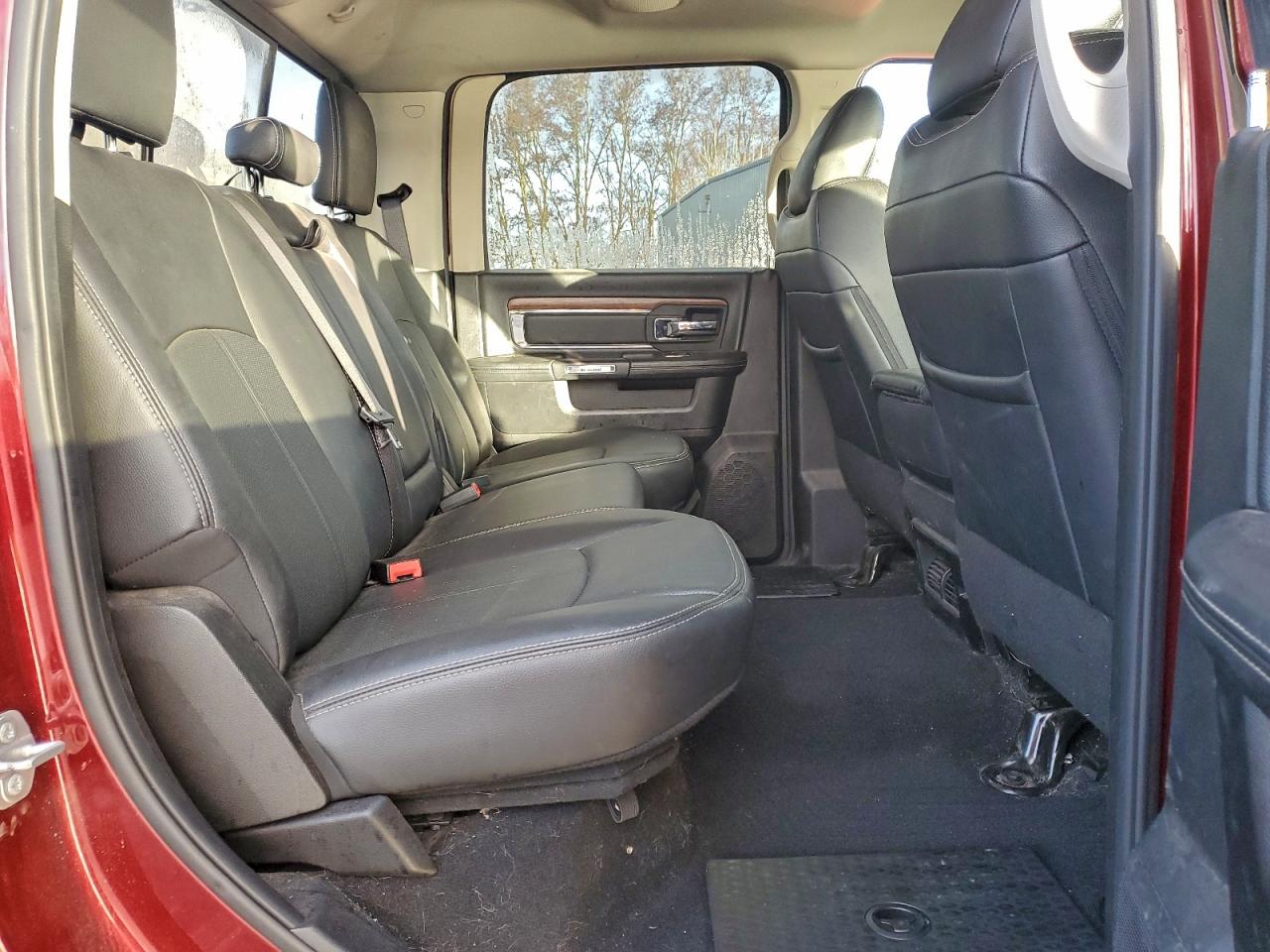 2018 RAM 3500 LARAMIE photo 31