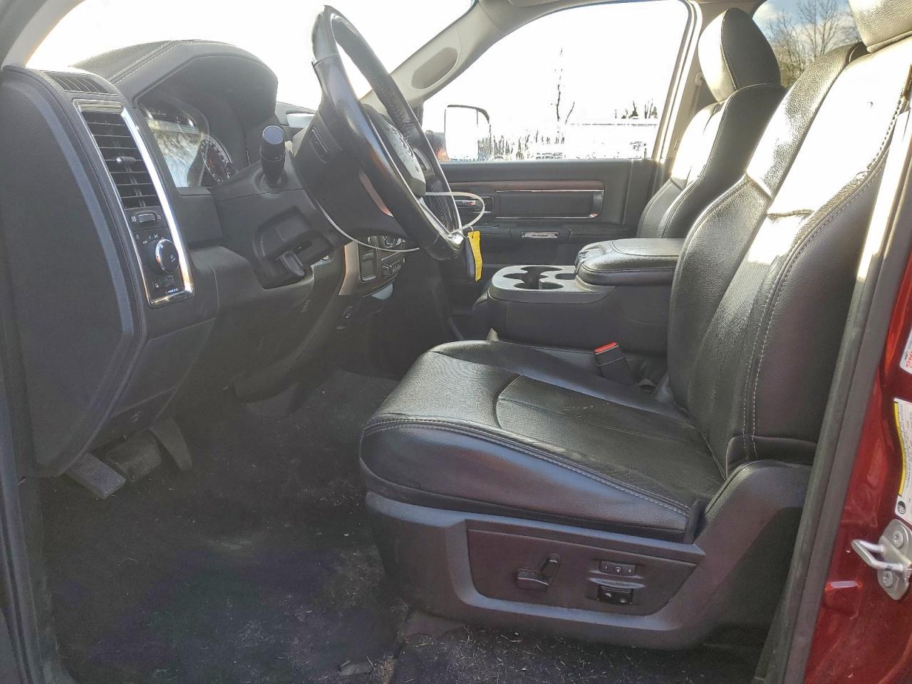 2018 RAM 3500 LARAMIE photo 19