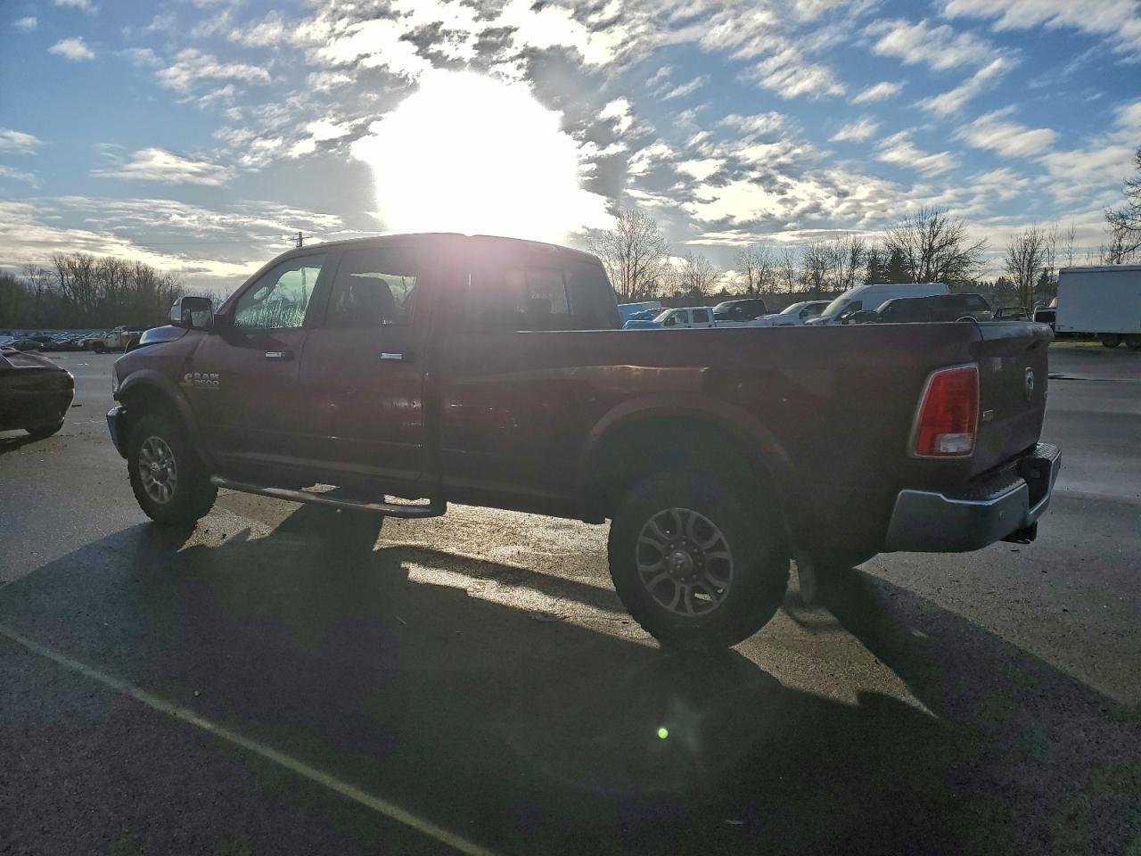 2018 RAM 3500 LARAMIE photo 4
