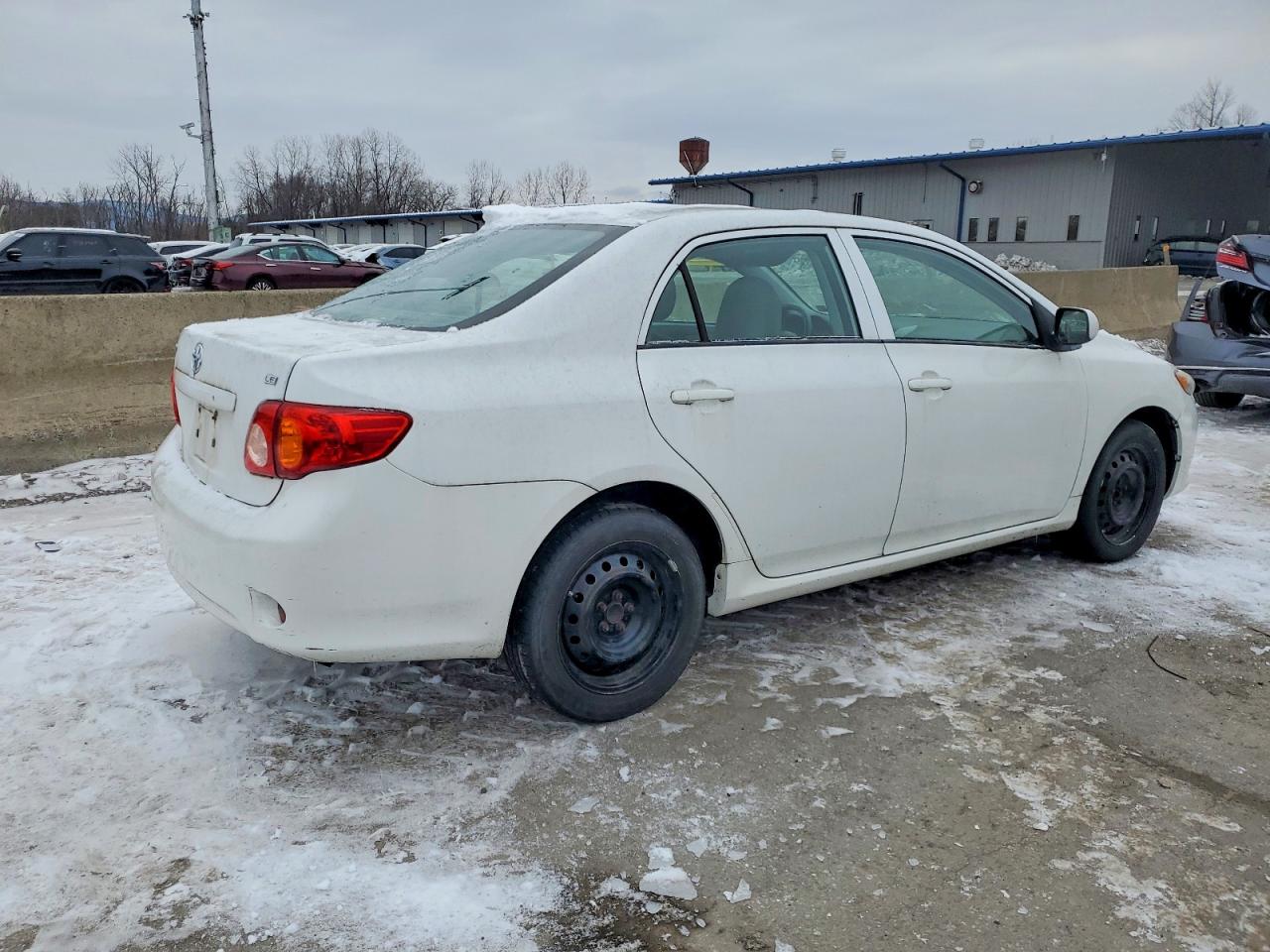 2010 TOYOTA COROLLA photo 9