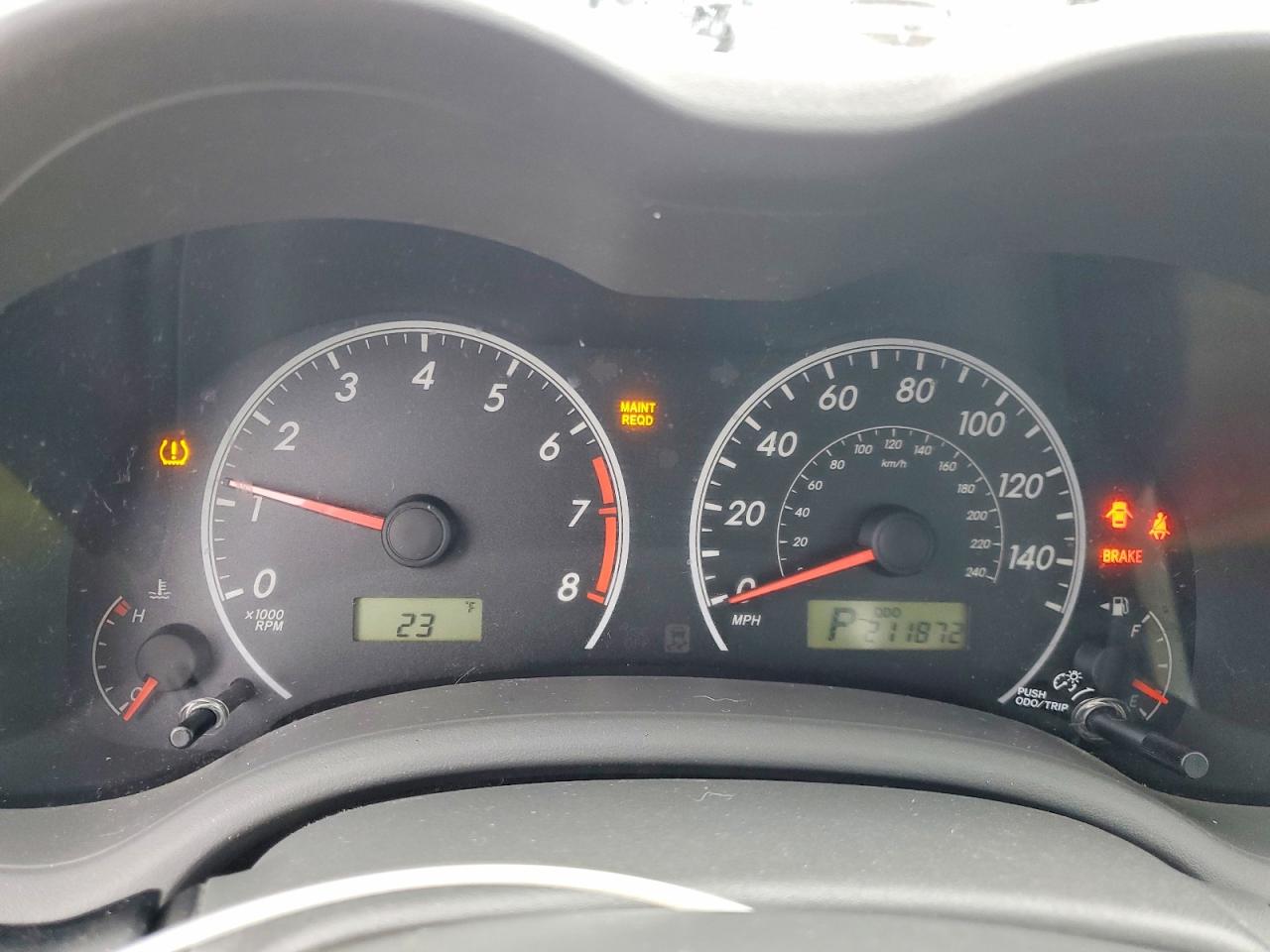 2010 TOYOTA COROLLA photo 33