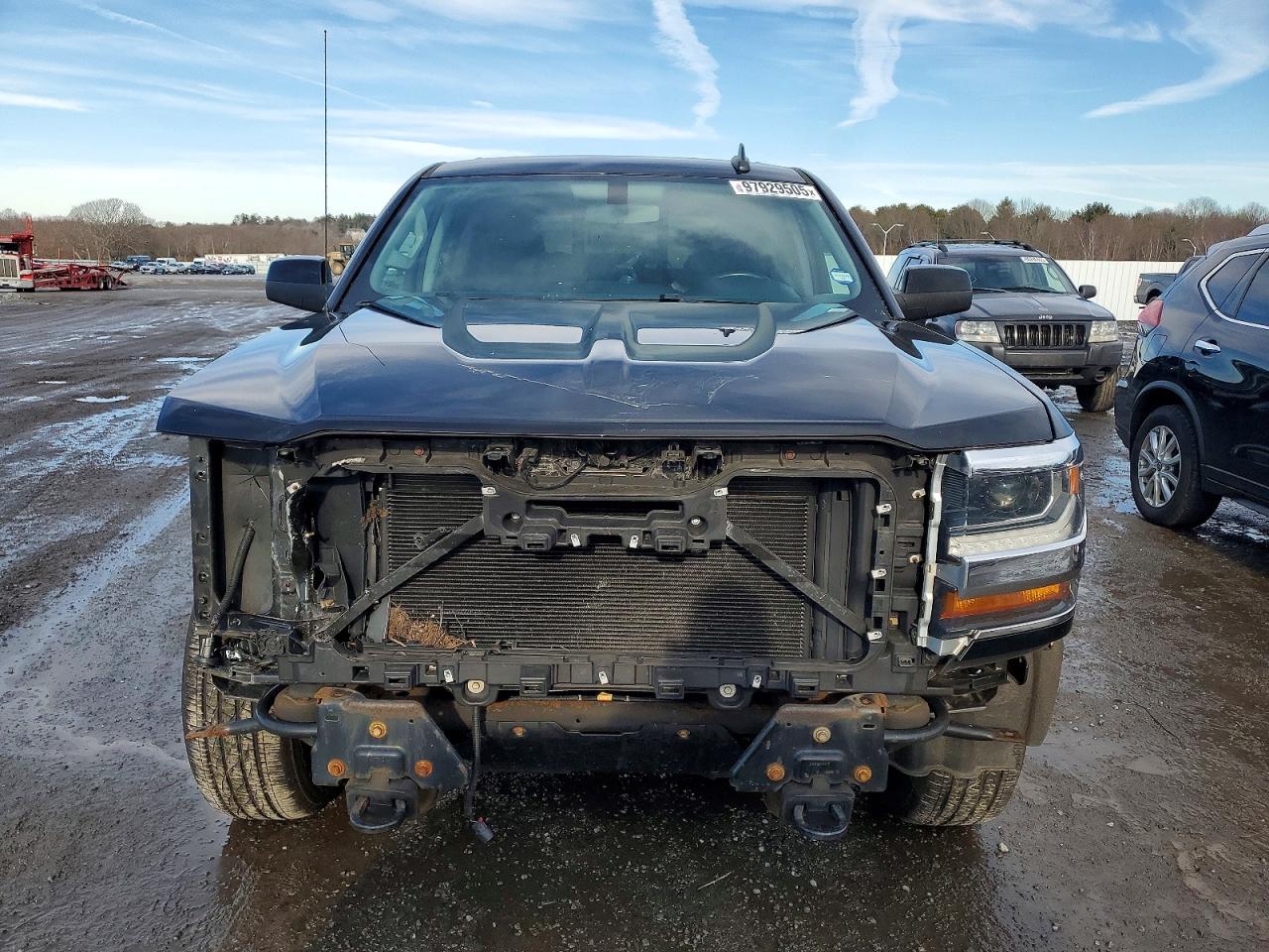 2017 CHEVROLET SILVERADO K1500 LT photo 13
