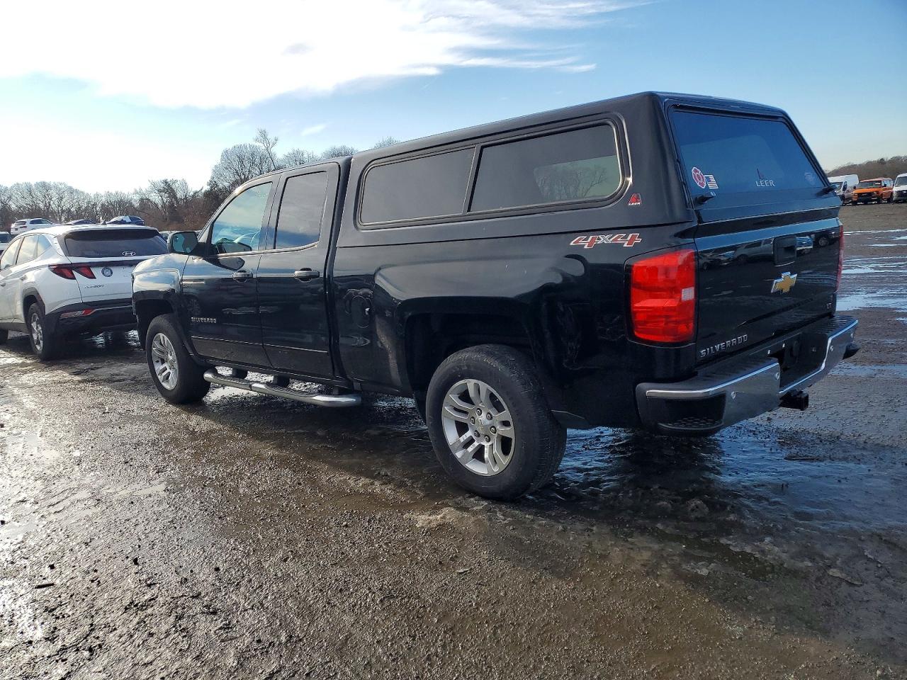 2017 CHEVROLET SILVERADO K1500 LT photo 4
