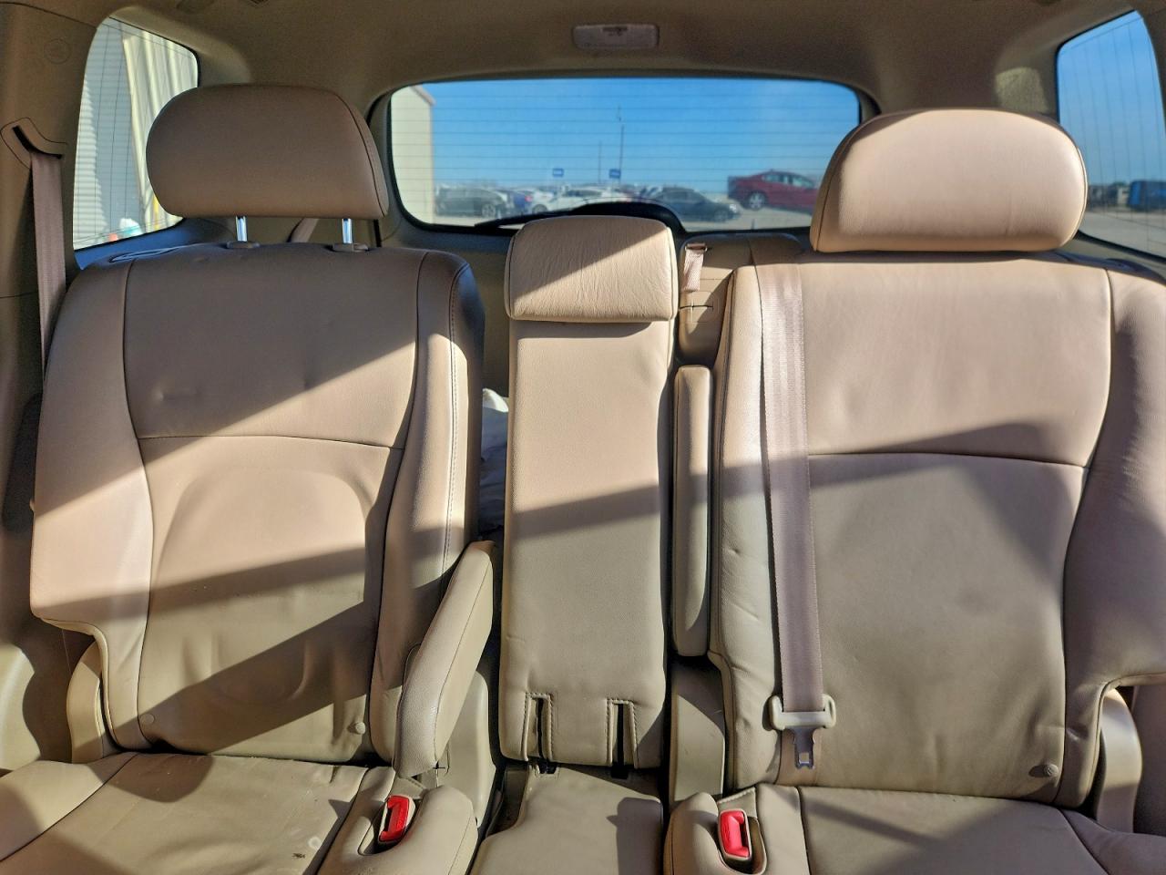 2010 TOYOTA HIGHLANDER SE photo 37