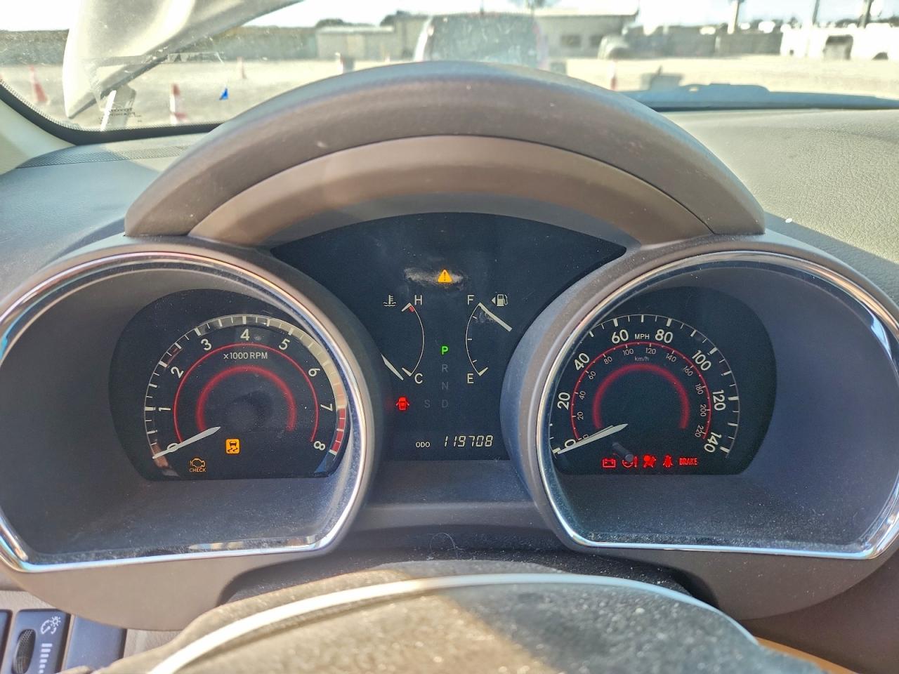 2010 TOYOTA HIGHLANDER SE photo 33