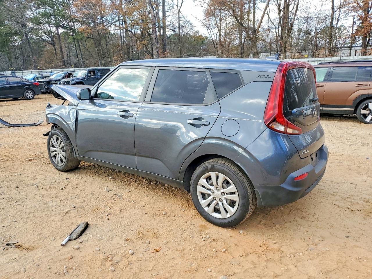 2020 KIA SOUL LX photo 2