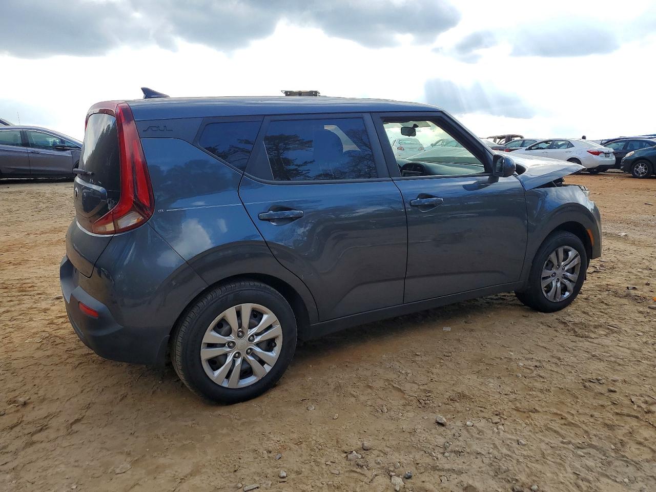 2020 KIA SOUL LX photo 3