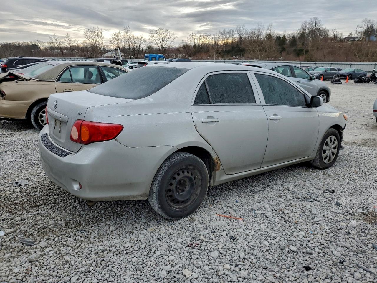 2010 TOYOTA COROLLA BASE photo 5