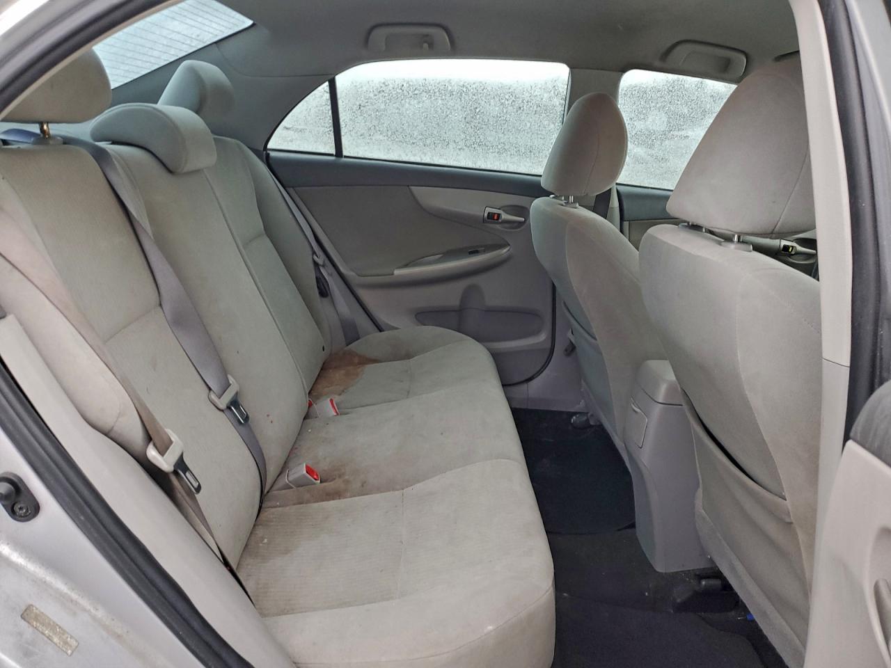 2010 TOYOTA COROLLA BASE photo 19