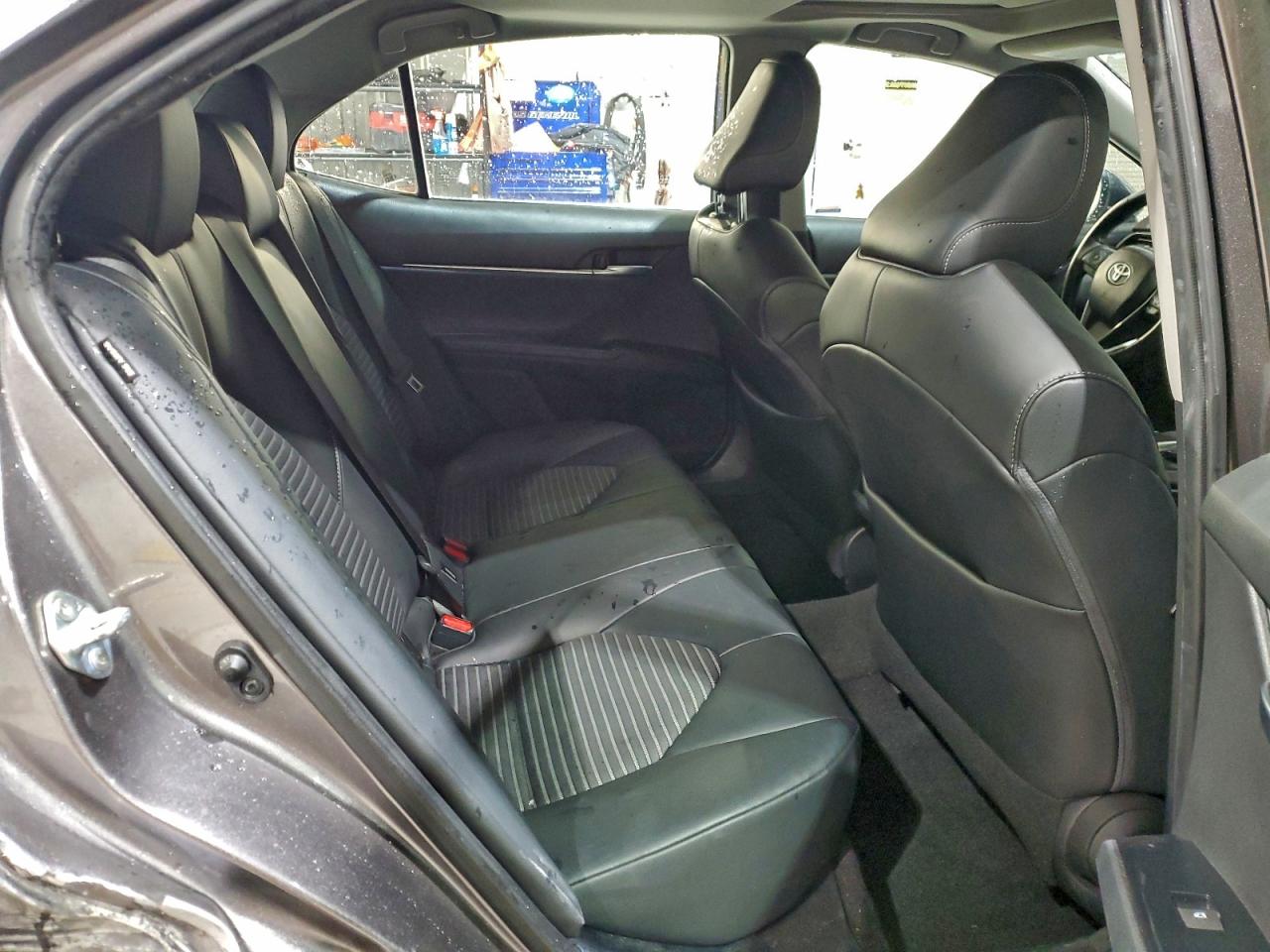 2020 TOYOTA CAMRY SE photo 19