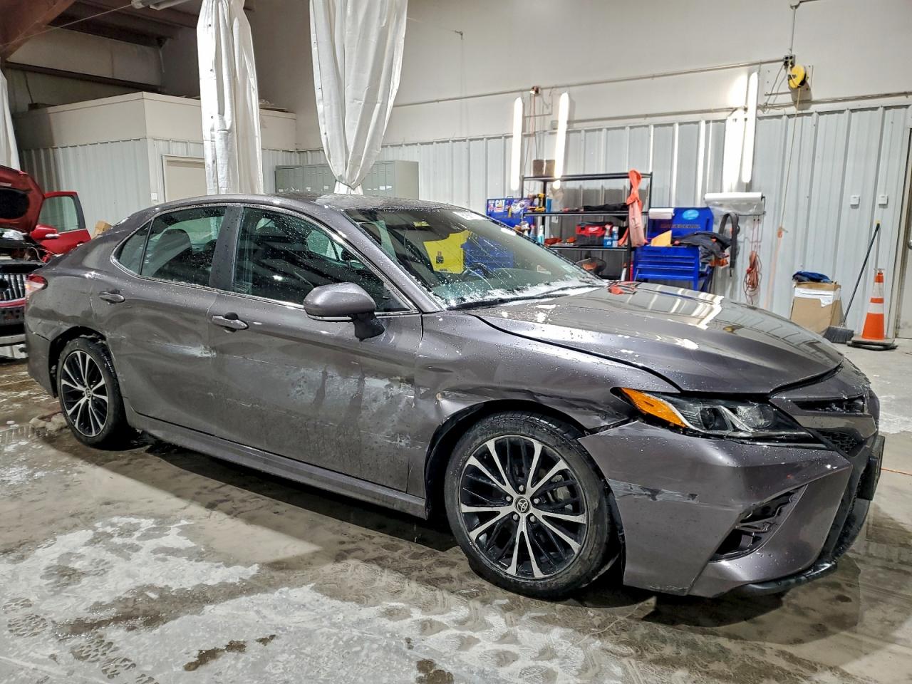 2020 TOYOTA CAMRY SE photo 7