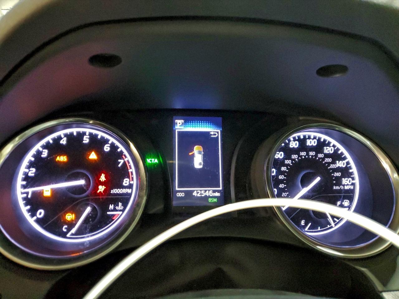 2020 TOYOTA CAMRY SE photo 17