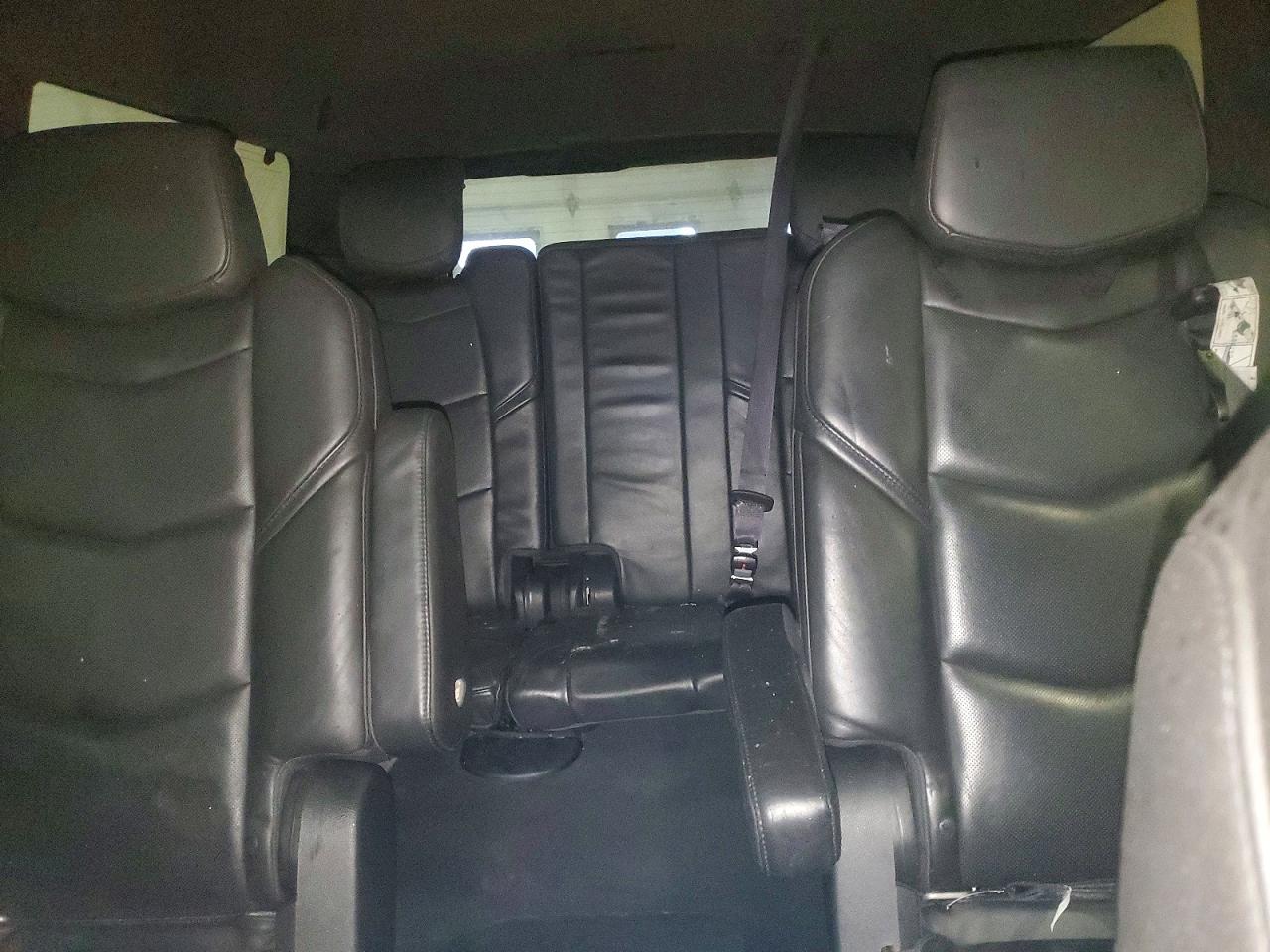 2016 CADILLAC ESCALADE ESV PLATINUM photo 10
