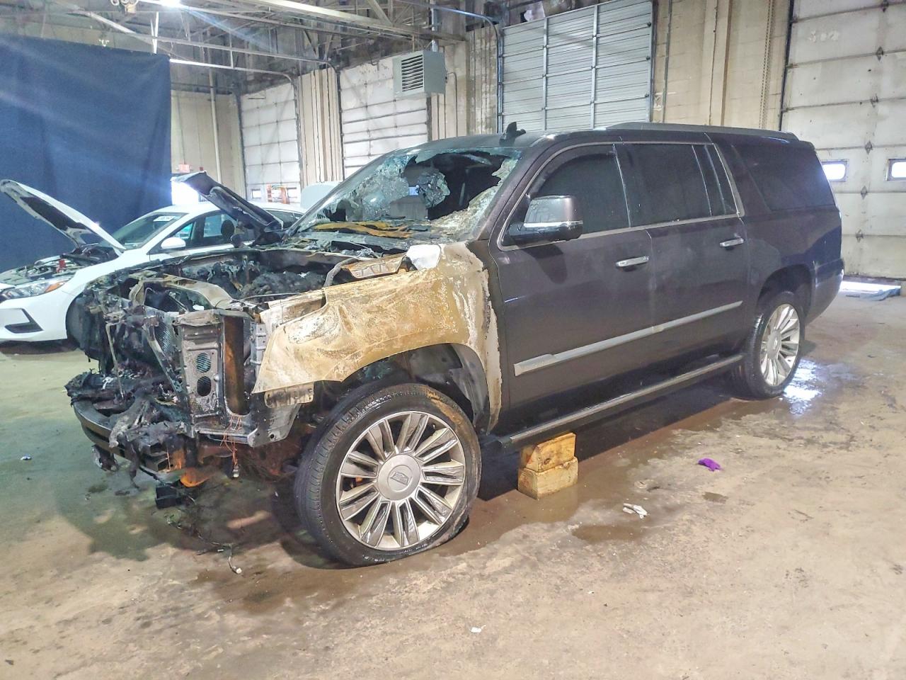 2016 CADILLAC ESCALADE