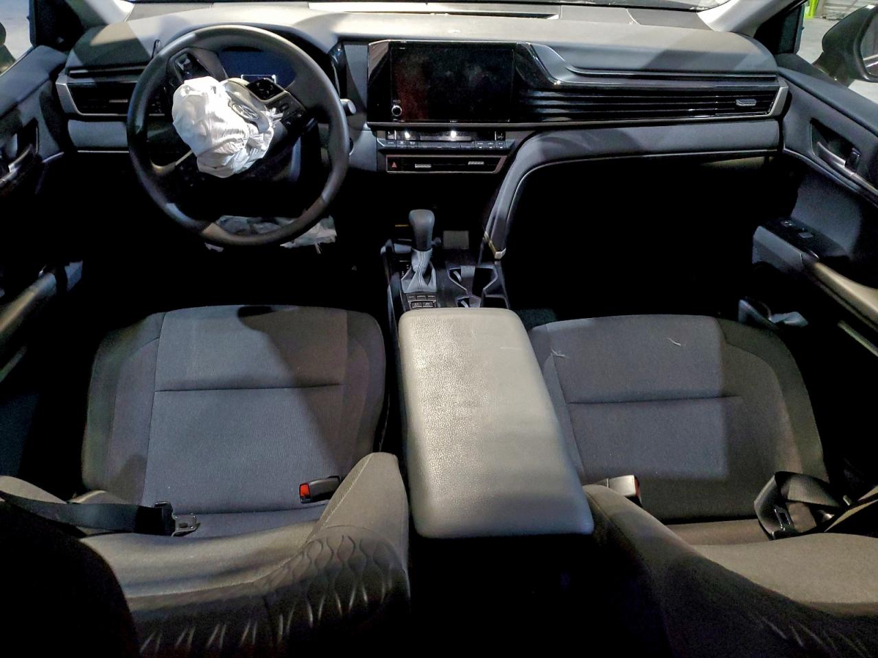 2025 TOYOTA CAMRY XSE photo 8