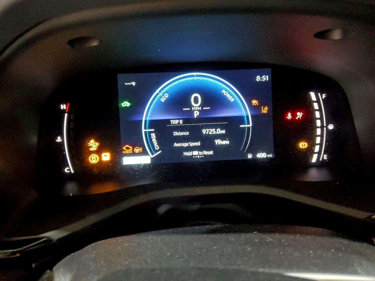 2025 TOYOTA CAMRY XSE photo 9