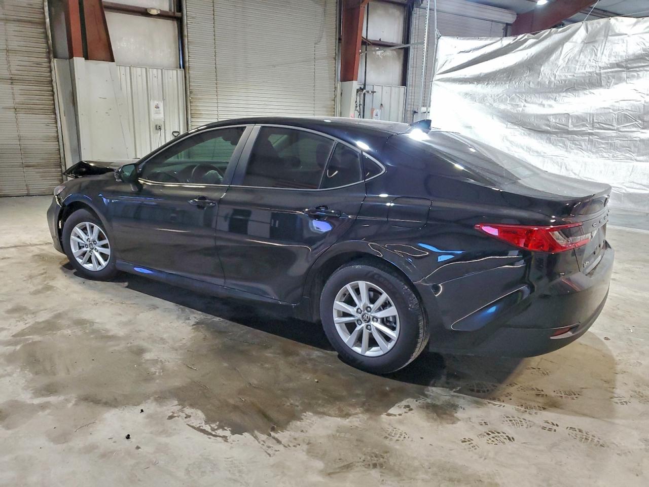 2025 TOYOTA CAMRY XSE photo 2