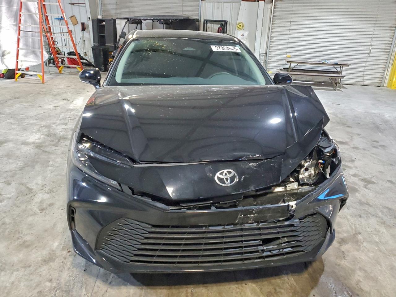 2025 TOYOTA CAMRY XSE photo 5