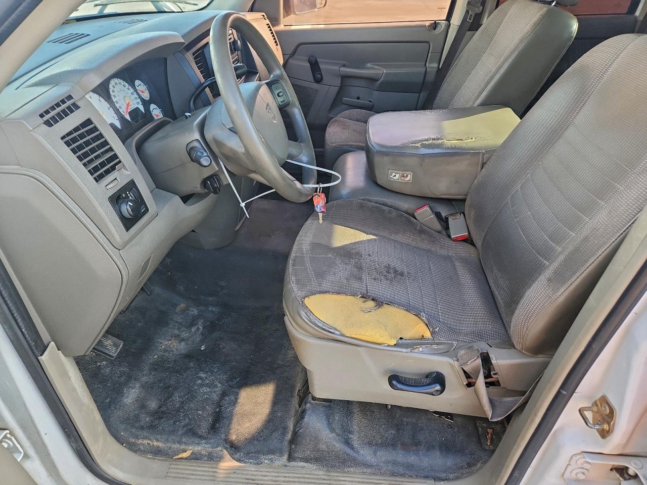 2006 DODGE RAM 1500 ST photo 13
