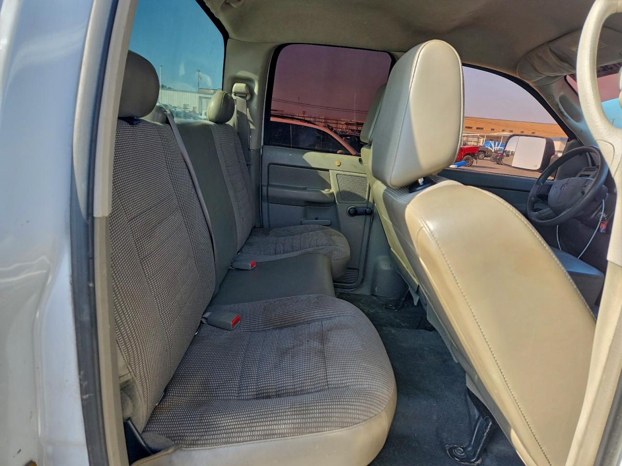 2006 DODGE RAM 1500 ST photo 19