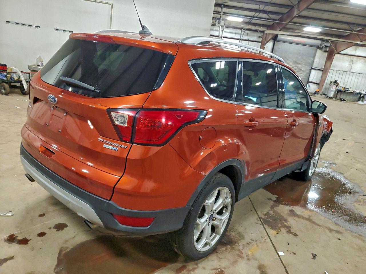 2019 FORD ESCAPE TITANIUM photo 5