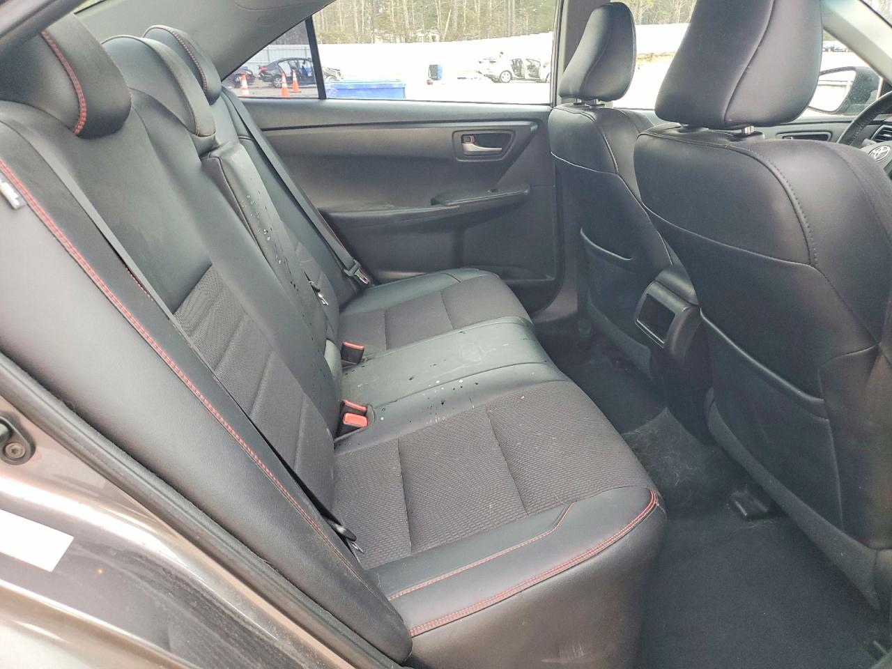 2016 TOYOTA CAMRY LE photo 28