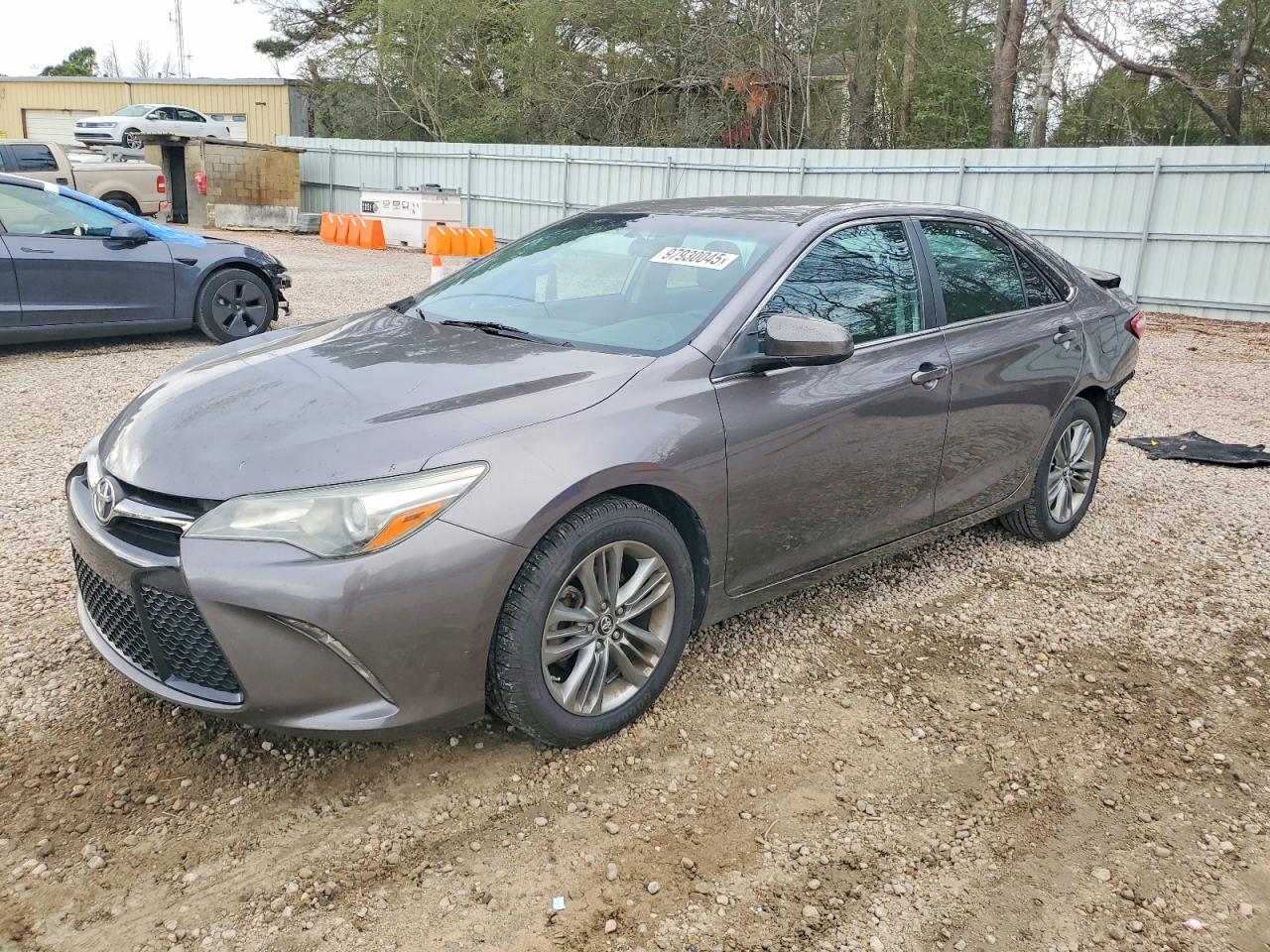 2016 TOYOTA CAMRY