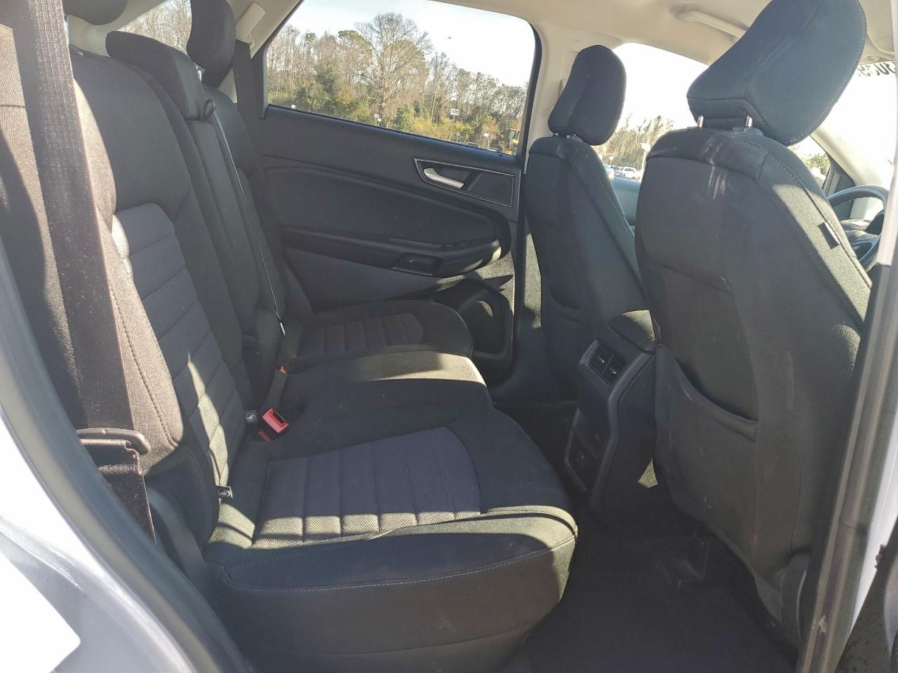 2020 FORD EDGE SE photo 21