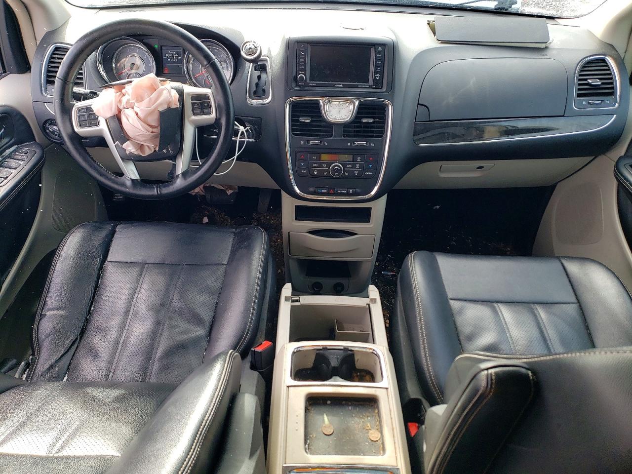 2015 CHRYSLER TOWN & COUNTRY TOURING L photo 15