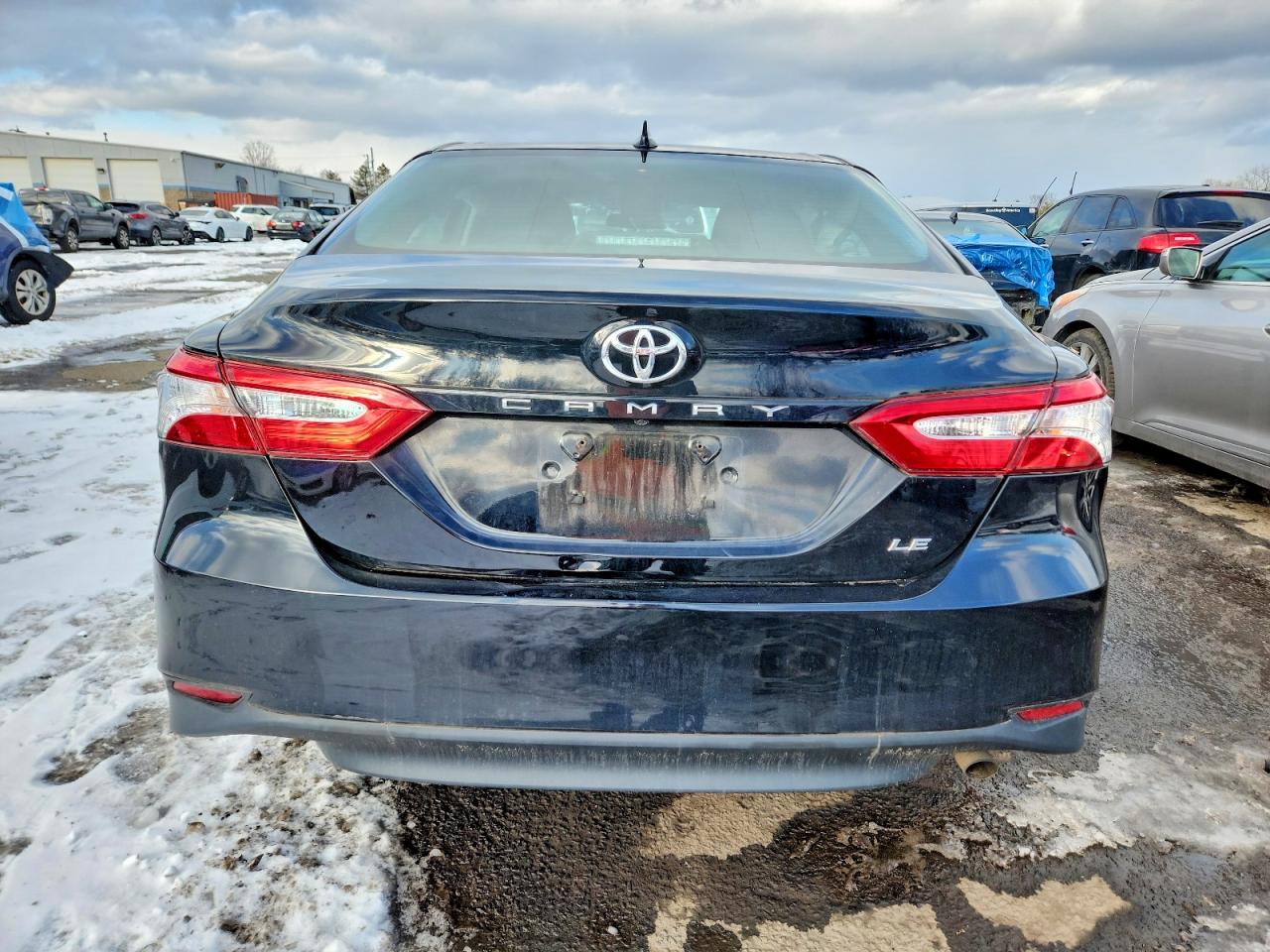 2019 TOYOTA CAMRY L photo 6