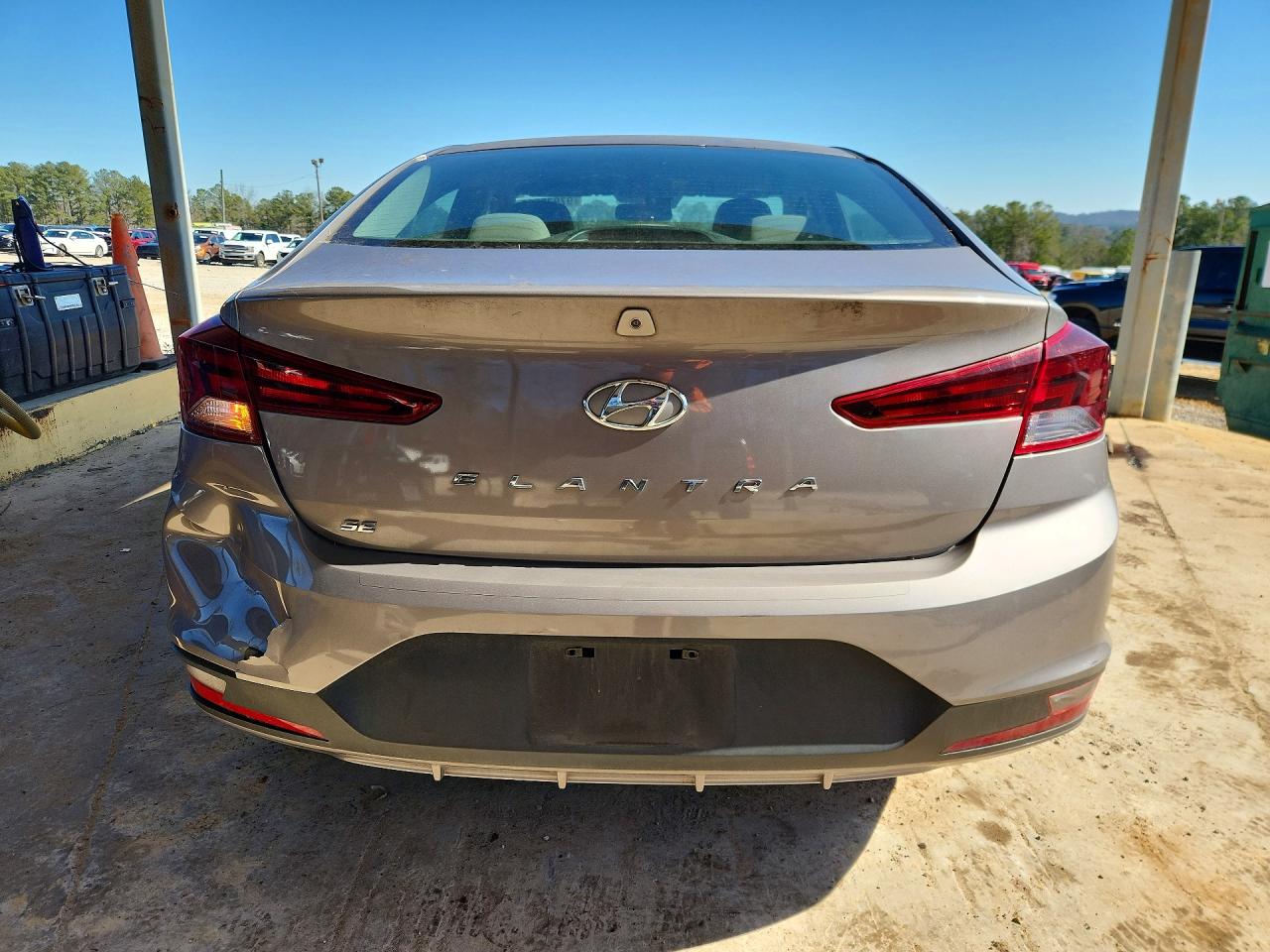 2020 HYUNDAI ELANTRA SE photo 6