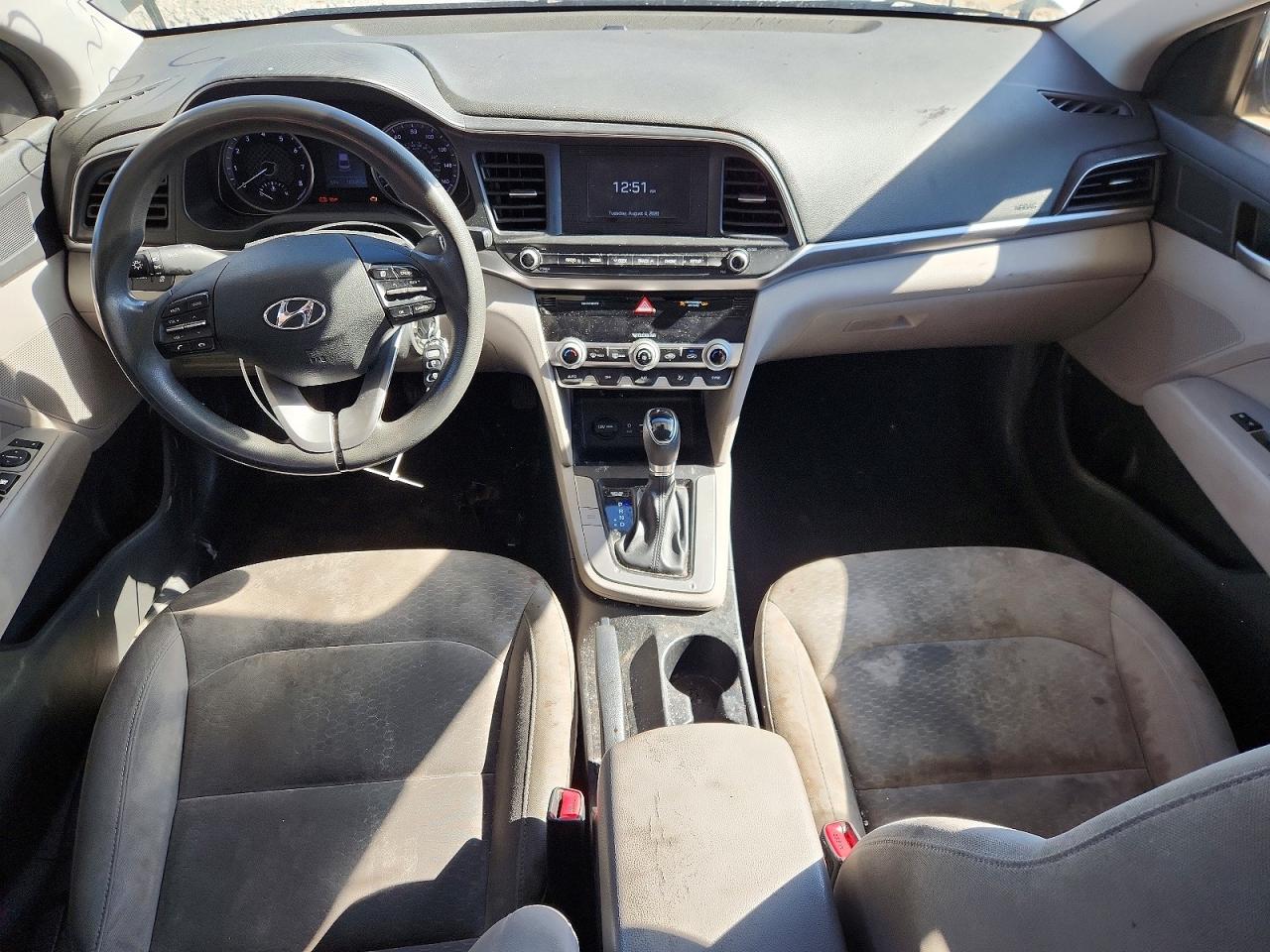 2020 HYUNDAI ELANTRA SE photo 8