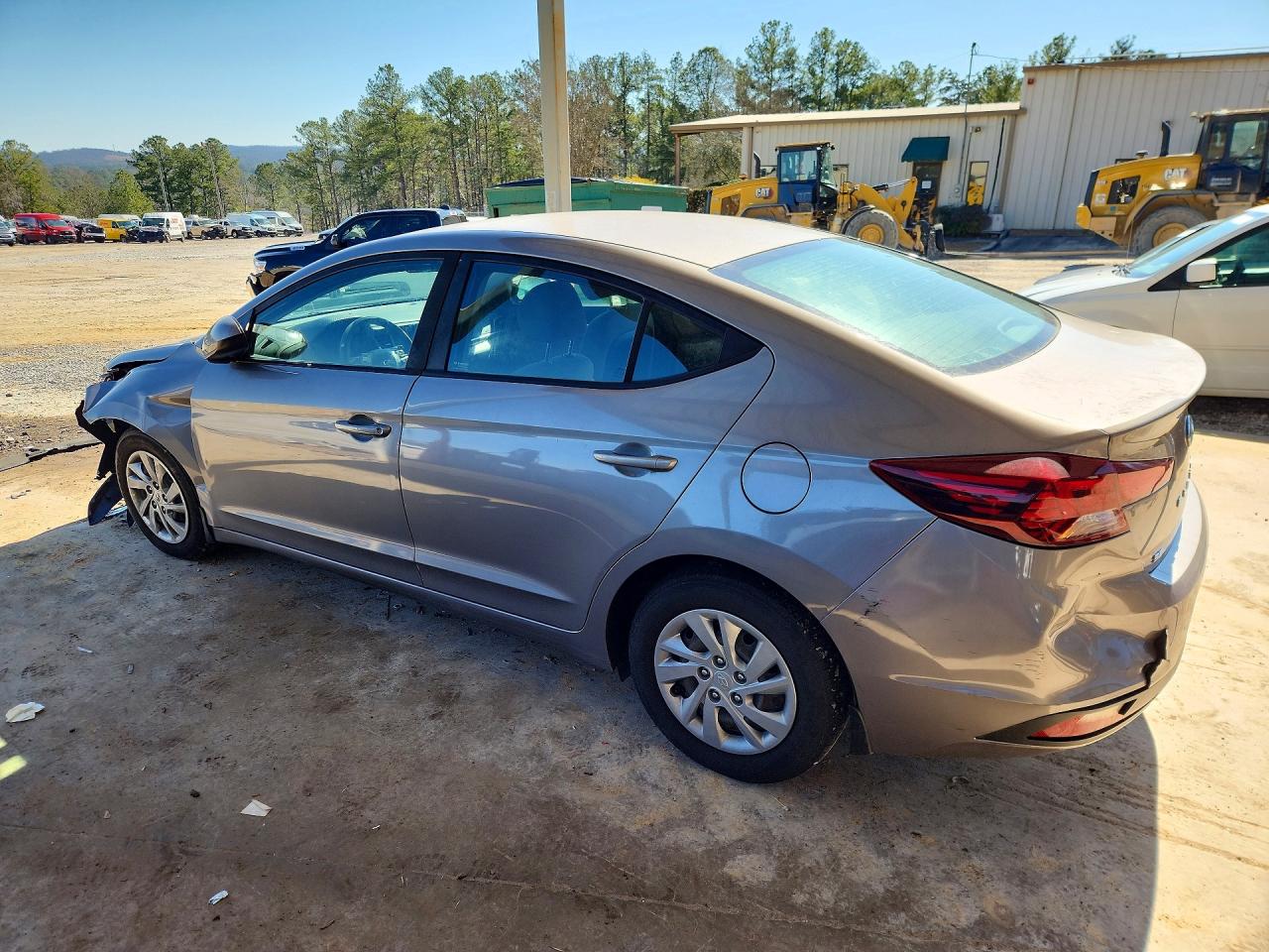 2020 HYUNDAI ELANTRA SE photo 2