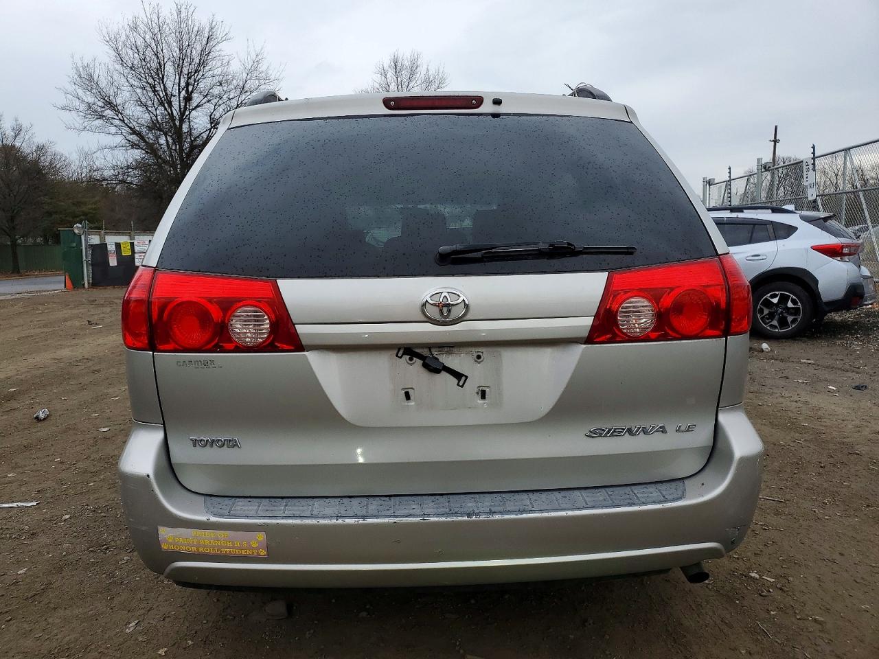 2007 TOYOTA SIENNA CE photo 11