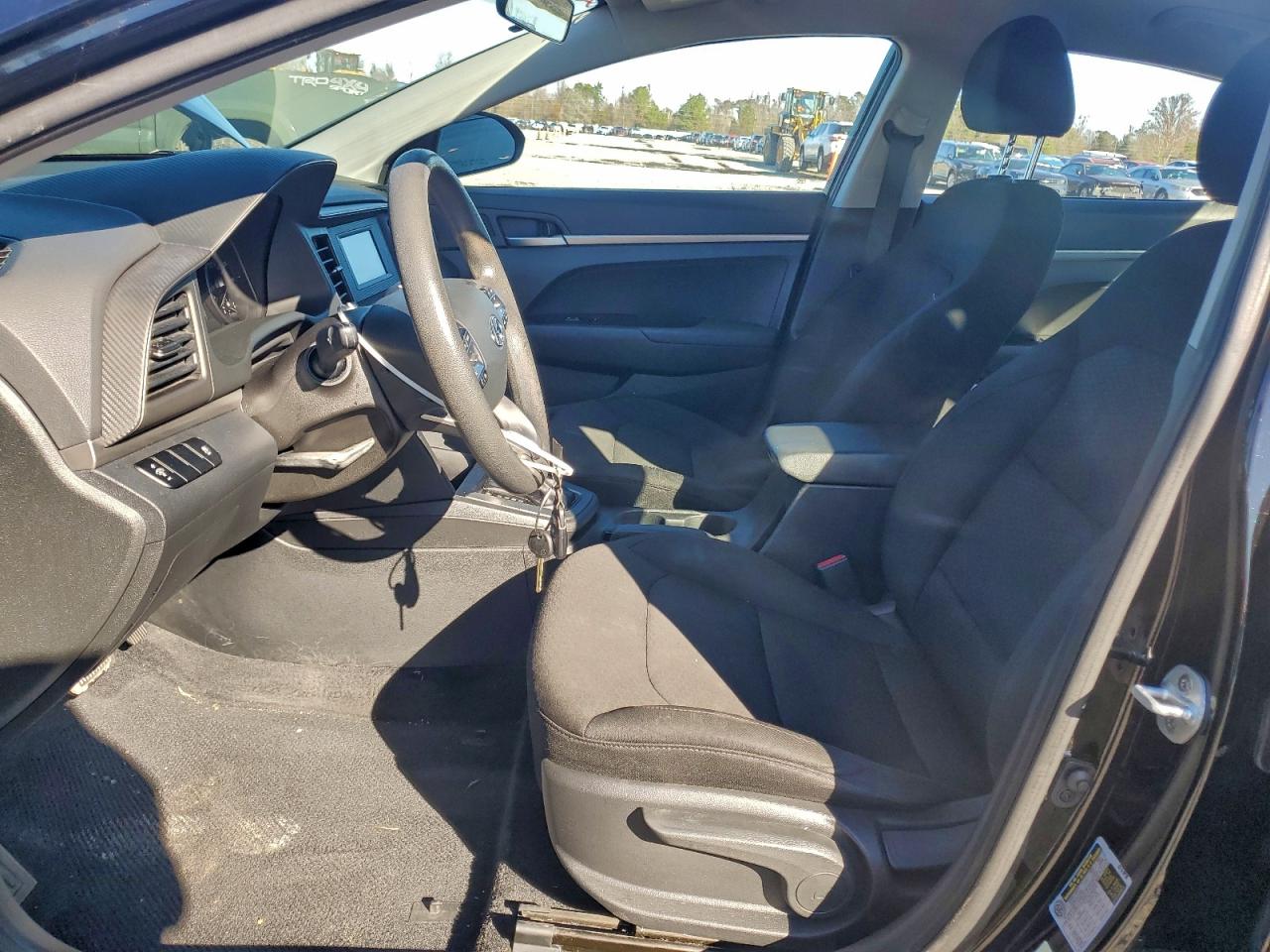 2019 HYUNDAI ELANTRA SE photo 13